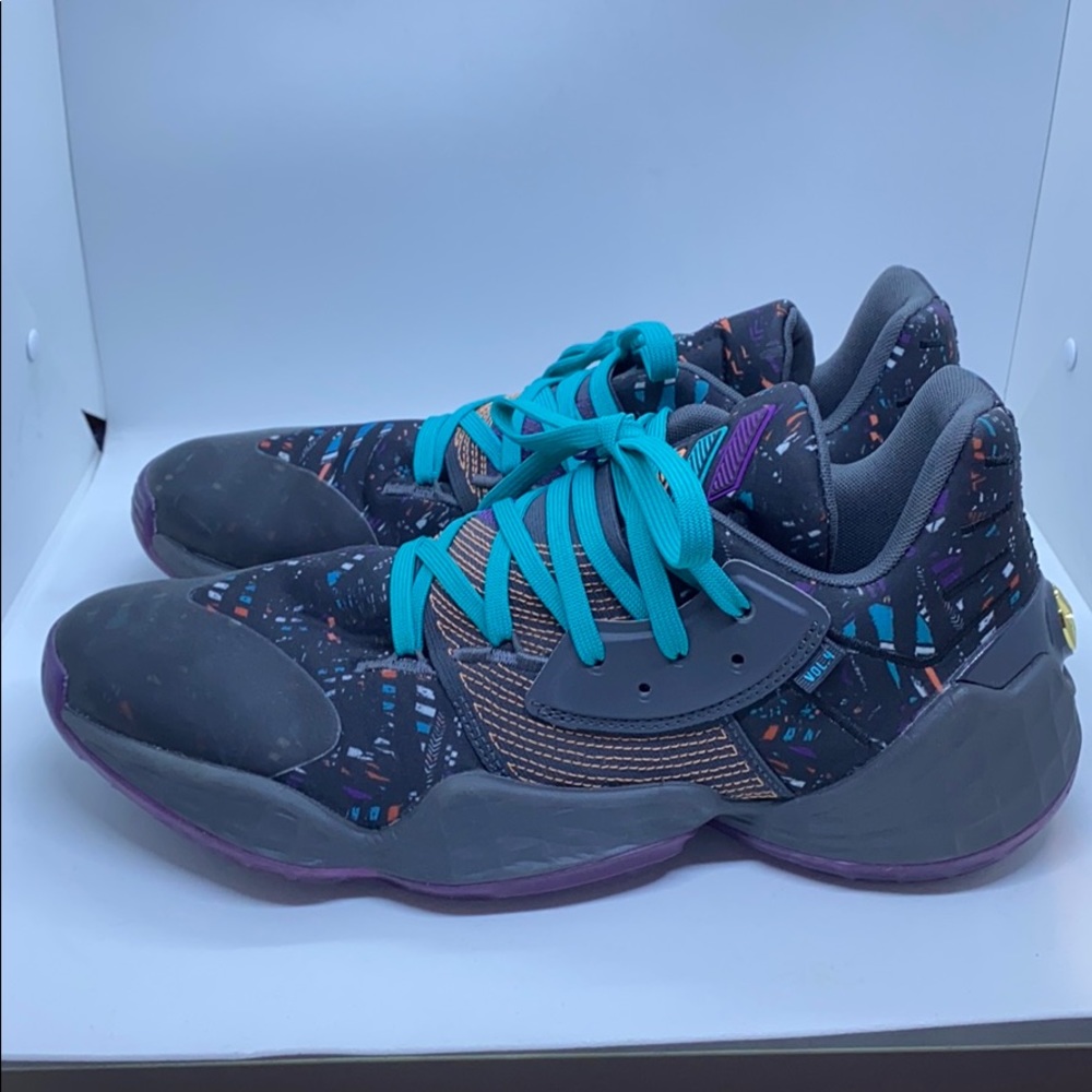 James harden 4s
